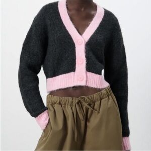 Zara Gray Pink Trim V-Neck Women's Chunky Sweater